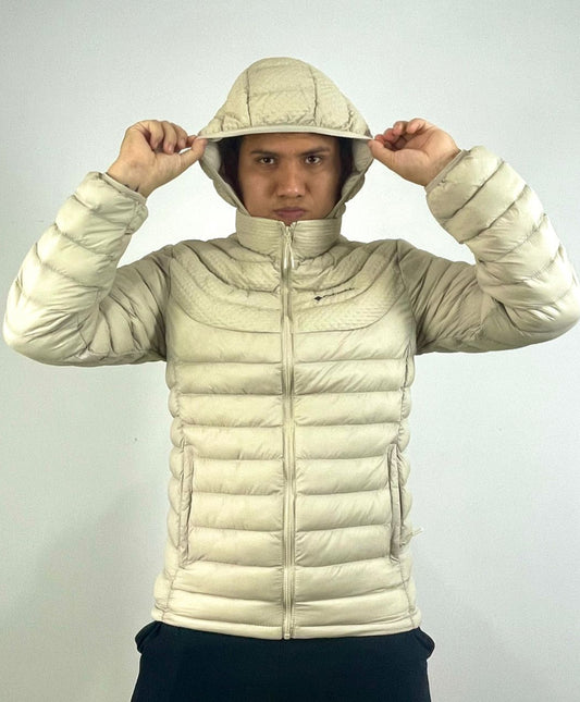 Casaca Columbia Hombre – Beige Ligera y Acolchada