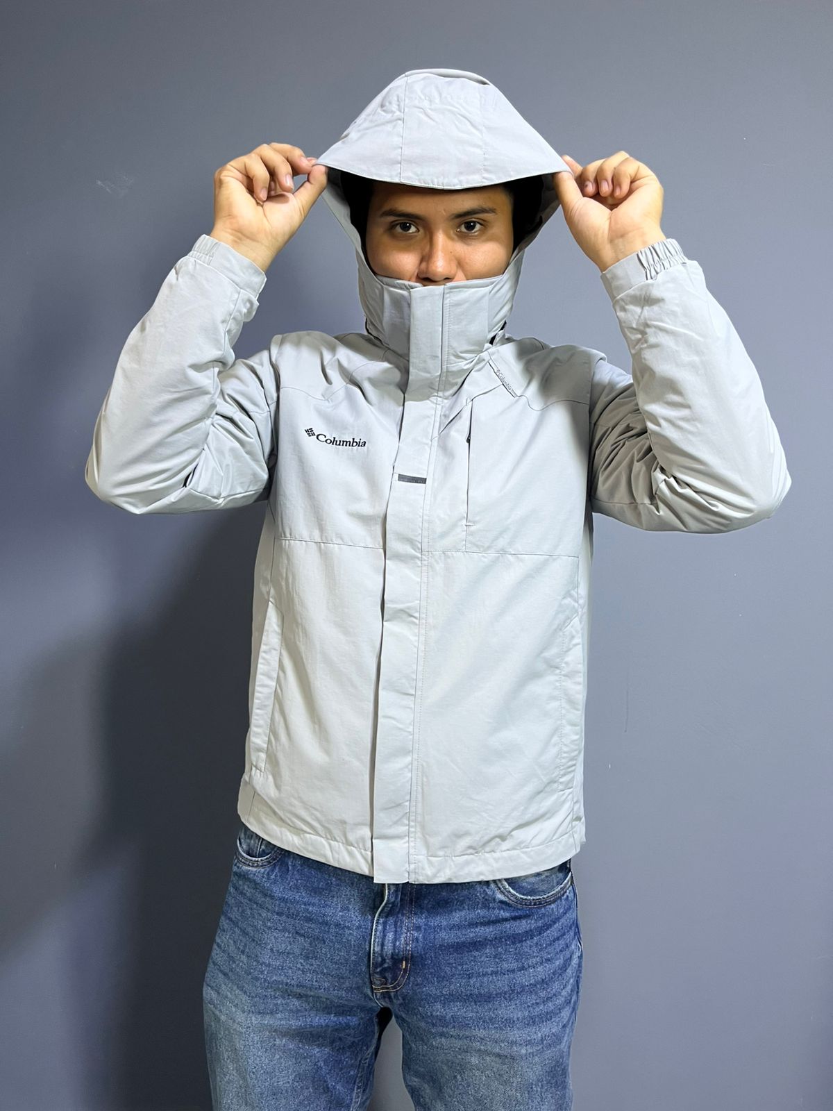 Casaca Cortavientos Montaña plomo