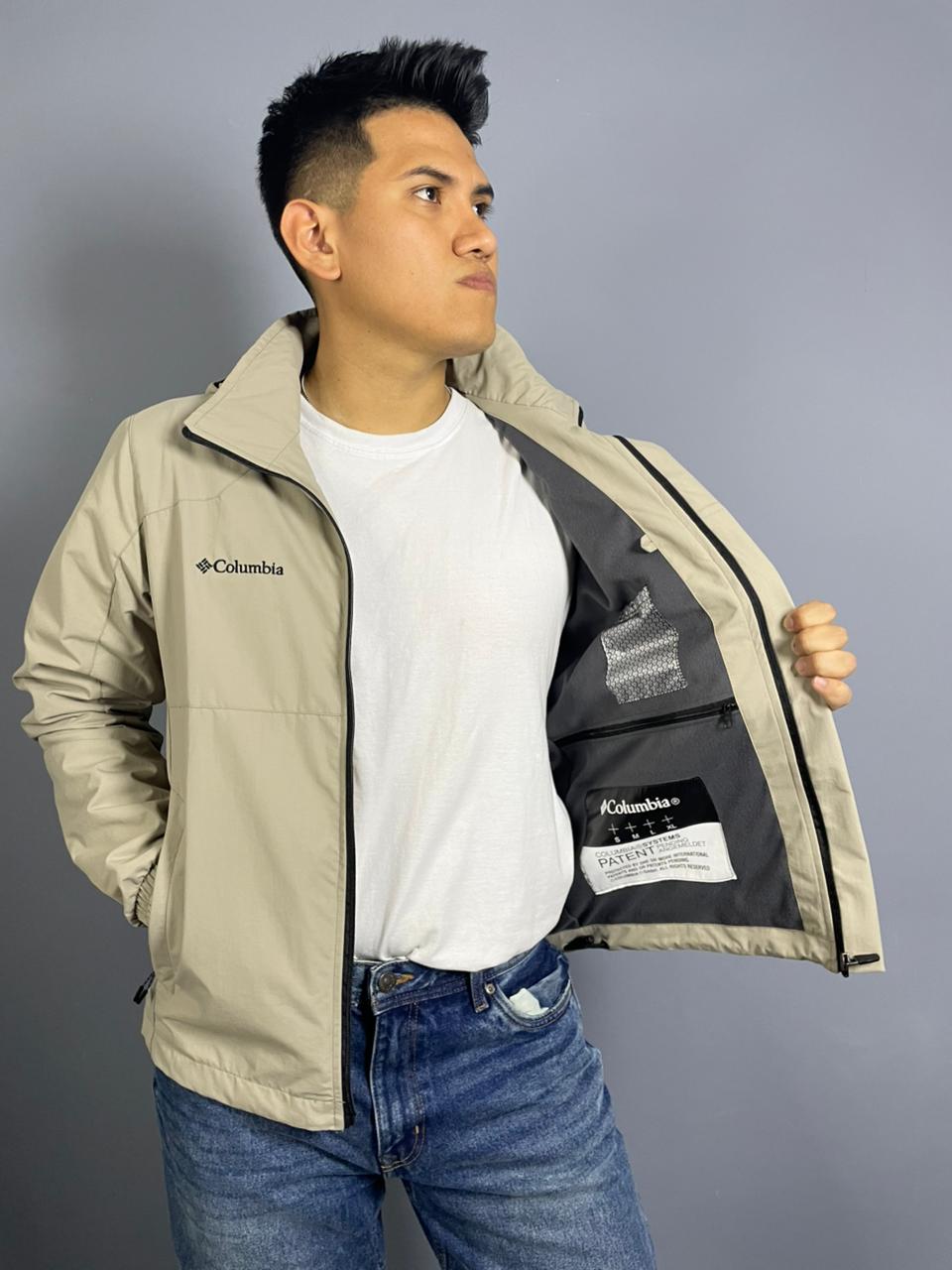 Casaca Cortavientos Montaña